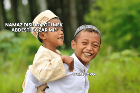 Namaz Dışında Gülmek Abdesti Bozar mı?